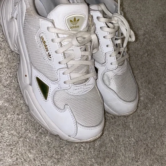 adidas gazelle silver green womens adidas Women's Grand Court Lo Shoes, Crystal White/Cyber Metallic/Gum / 5.5